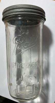 Vintage Ball 7-Inch Tall Freezer Jar with Zink Lid