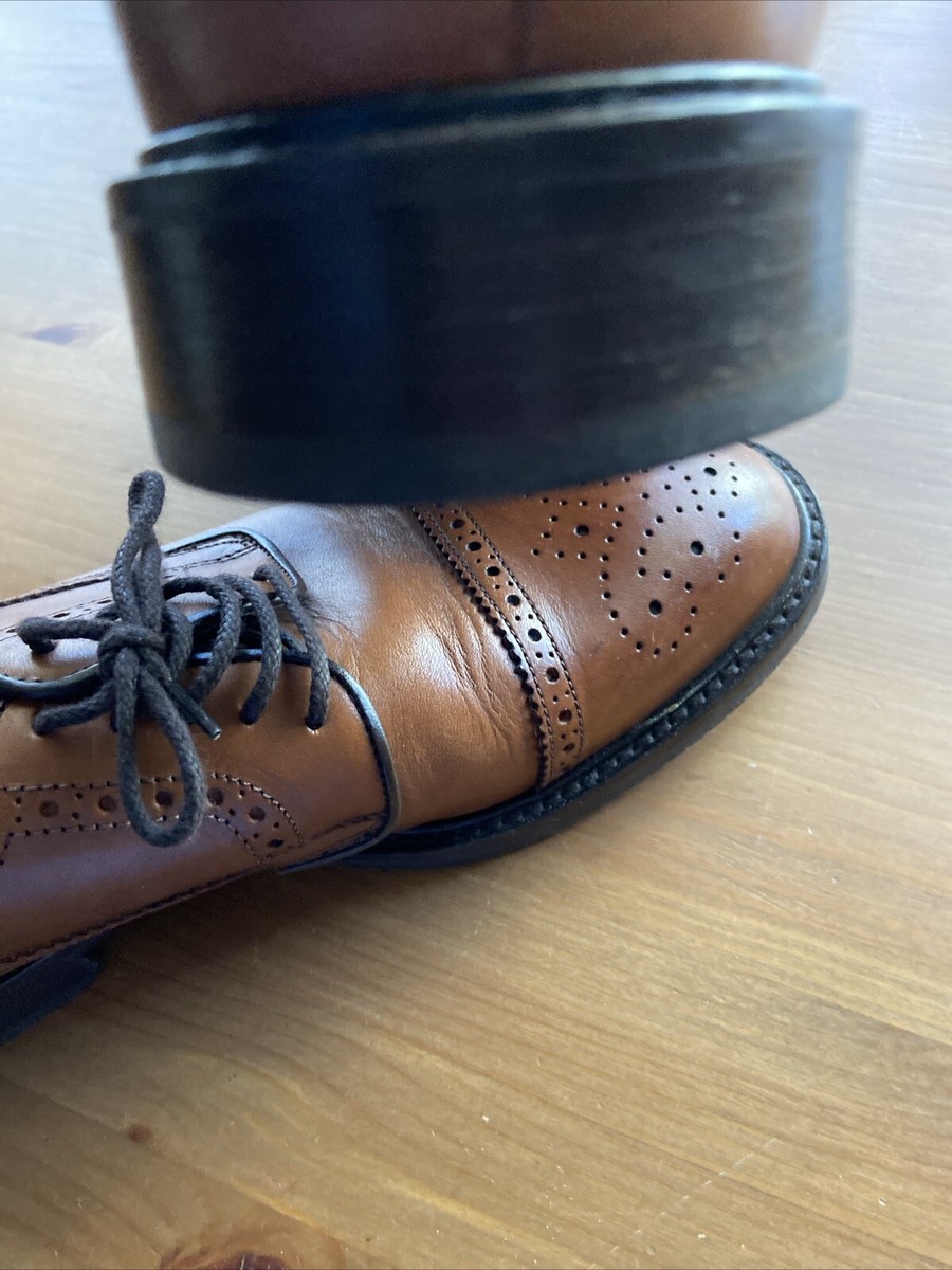Banana Republic Mens Lace Up Wingtip Oxfords Brown Tan  display picture 3