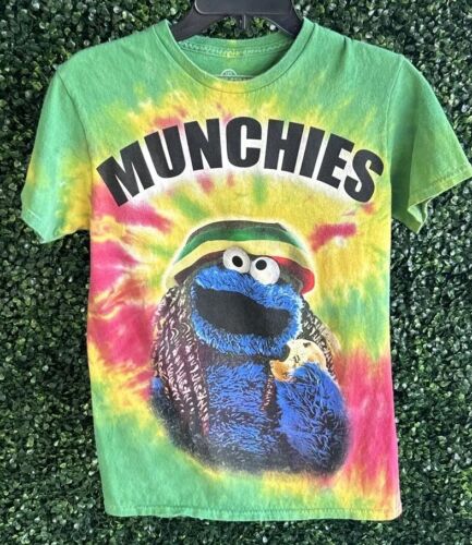T-shirt grafica Sesame Street Cookie Monster MUNCHIES Tie Dye Hippy Rasta taglia S - Foto 1 di 8