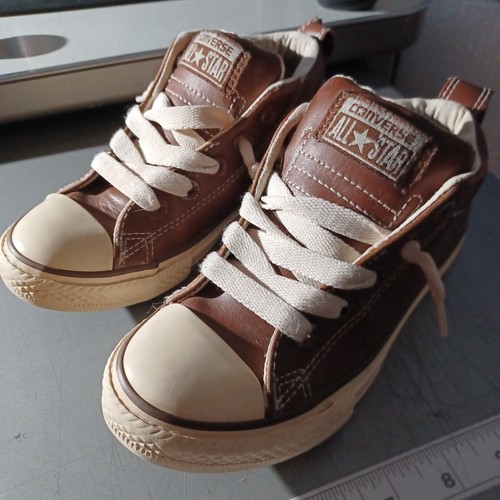 brown leather chuck taylors