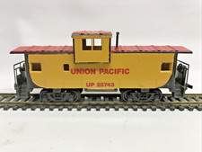 HO Scale Bachmann 36' Wide Vision Caboose Union Pacific UP 25743