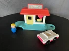 Vintage 1989 Fisher-Price Little People Beauty Salon #2453  COMPLETE