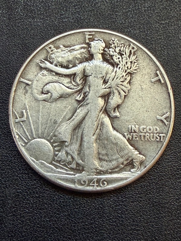 1946 Philadelphia  Mint Silver Liberty Walking Half Dollar  lot # 2268