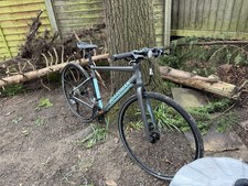 Boardman HYB 8.6 Hybrid Bike Size Medium Excellent Condition