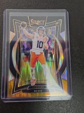 2024 Panini Select - Concourse Bo Nix #30 Black & Gold Shock Prizm (RC)