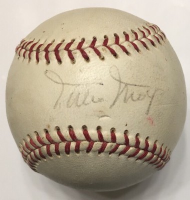 Willie Mays Signed Warren Giles ONL Spalding Baseball Certified PSA/DNA Auto HOF