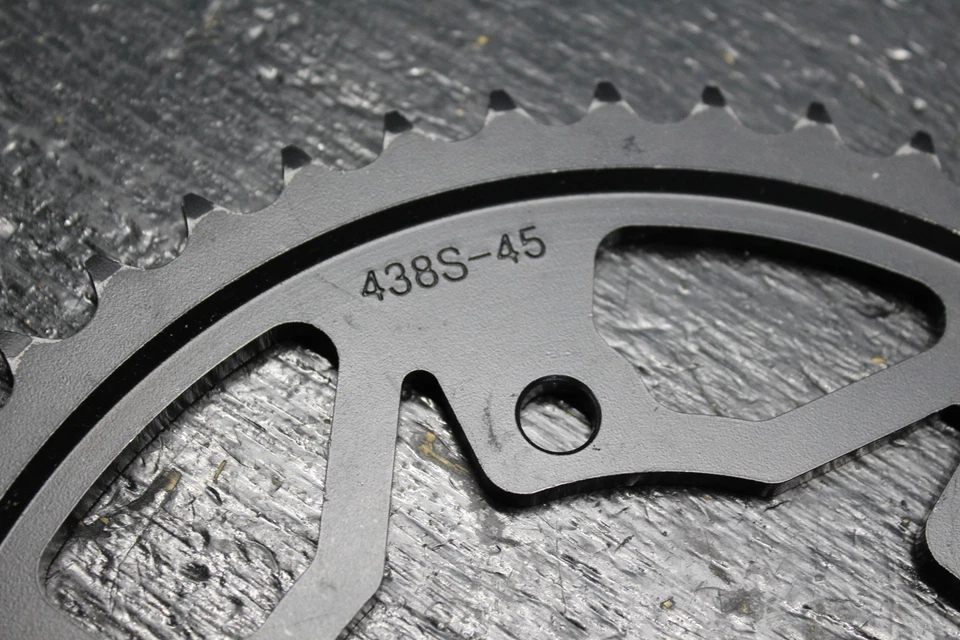 04-14 PIÑÓN TRASERO YAMAHA YZF R1 VORTEX 45T CARRERA 05 06 07 08 2004 Foto 3 de 4