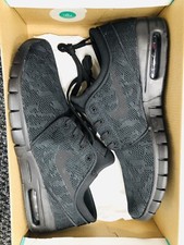 janoski max triple black