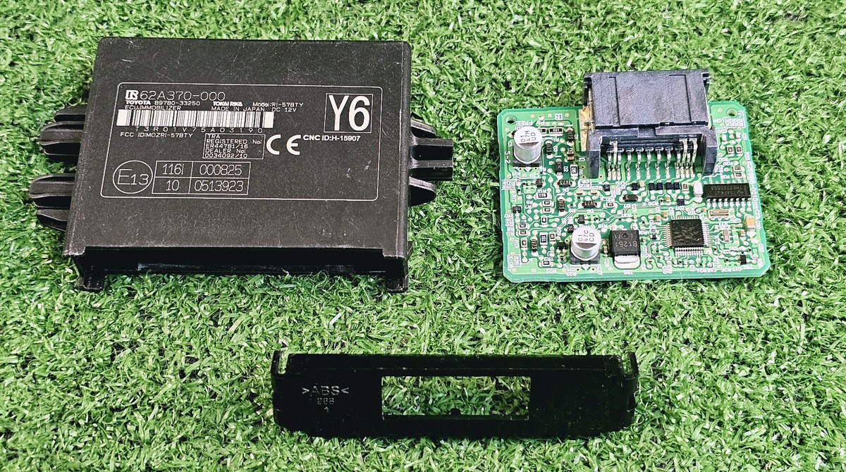 Toyota Camry 2018 Immobilizer ECU 89780-33250 control module Oem