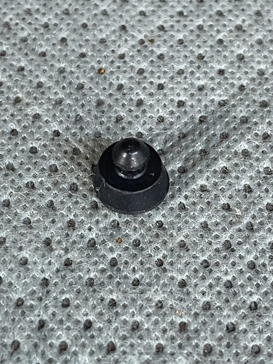Mercedes-Benz A1154640024 Steering Column Plug Rubber Grommet 