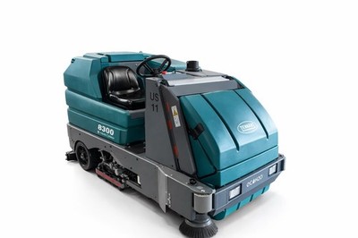 Tennant 8300 Industrial Ride-On Sweeper Scrubber Battery Powered Floor Cleaner