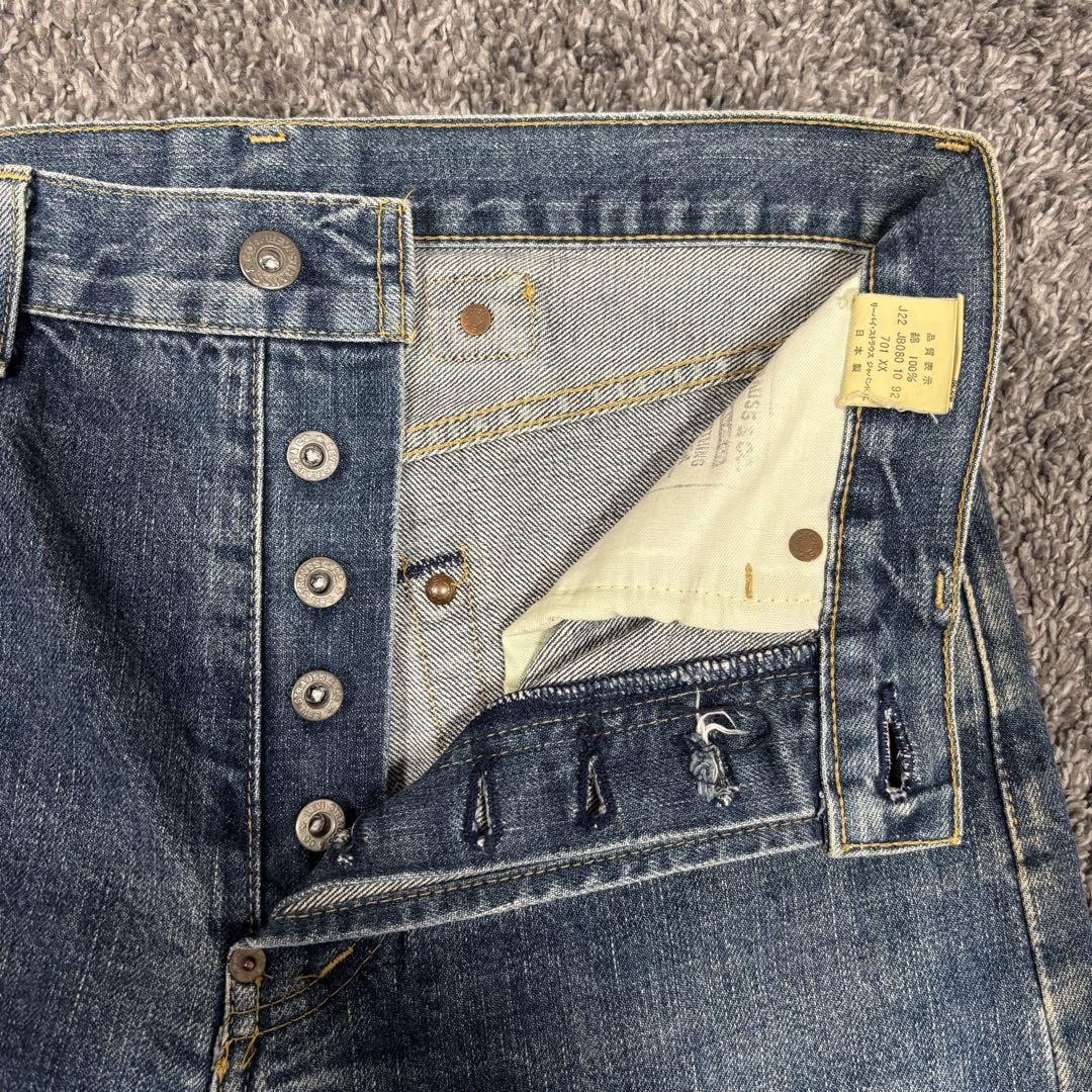 levi's w 701xx W31 L32 13号 90s Levi's 701XX デニム 濃紺 耳付 W32 ヴィンテージ - メルカリ