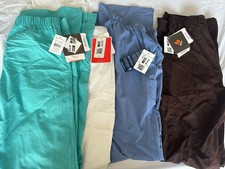 XS Tall Lot Of 4- Mixed Lot Of Women  s Scrubs View Photo  s H-loc