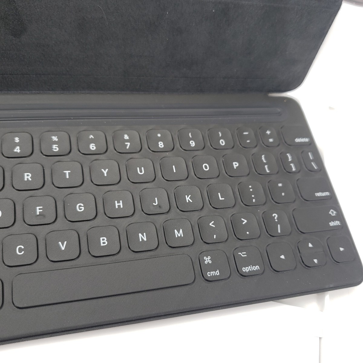 【新品未使用】Apple iPad Smart Keyboard A1829 Original Apple iPad Smart Keyboard A1829 10.5 in 7th 8th 9th