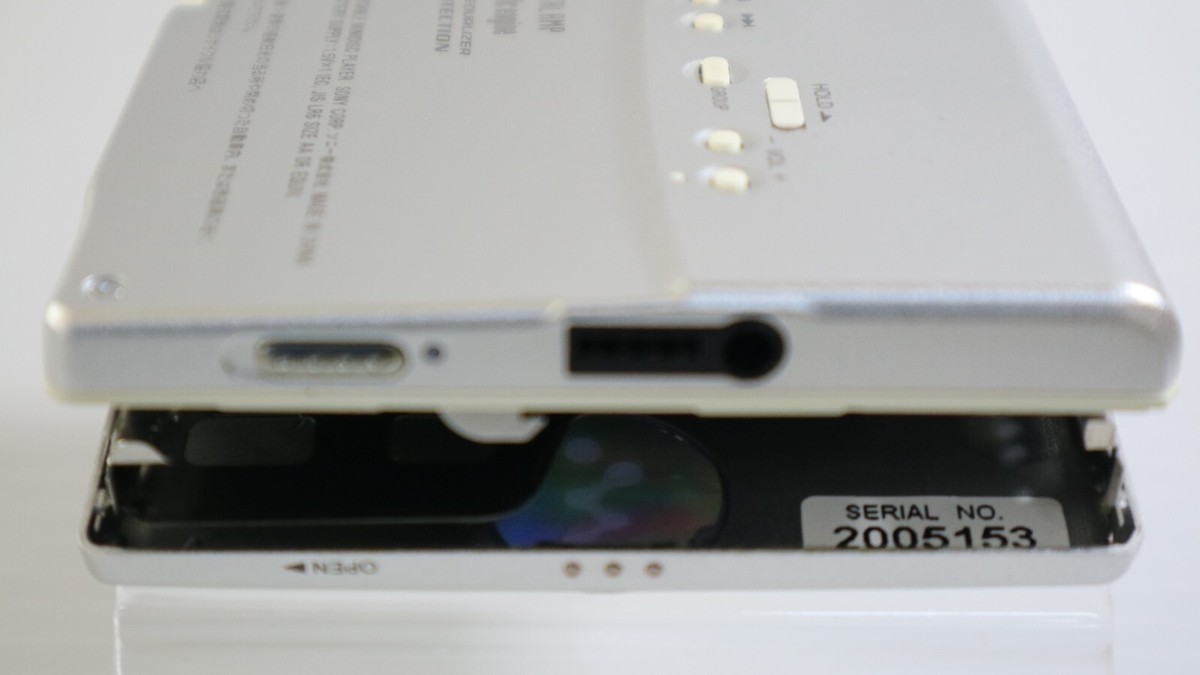 ポータブルプレーヤー SONY MD WALKMAN MZ-E730 SONY MZ-E730