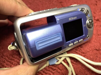 Nikon Coolpix 2500 2.0 MP Compact Camera TESTED NO CHARGER | eBay Nikon Coolpix 2500 2.0 MP Compact Camera TESTED NO CHARGER | eBay