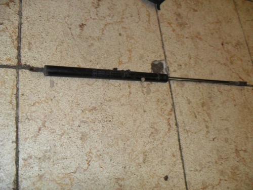 VW Golf 1 EZ 76 Dämpfer Heckklappe Heckklappendämpfer