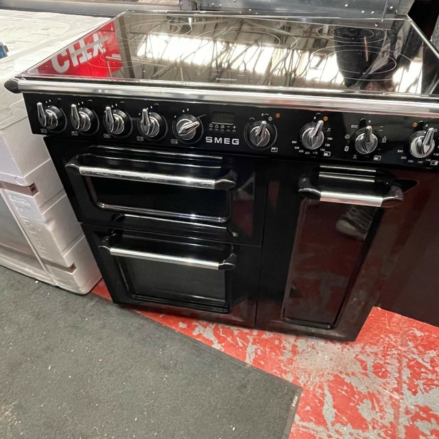 Smeg Victoria TR93IP 90cm Wide All Electric Induction Range Cooker