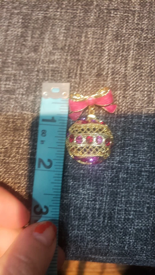 NUEVO SIN ETIQUETAS BROCHE ADORNO NAVIDEÑO TALBOTS Cristales Rosa Y Esmalte Sould Out Foto 3 de 3