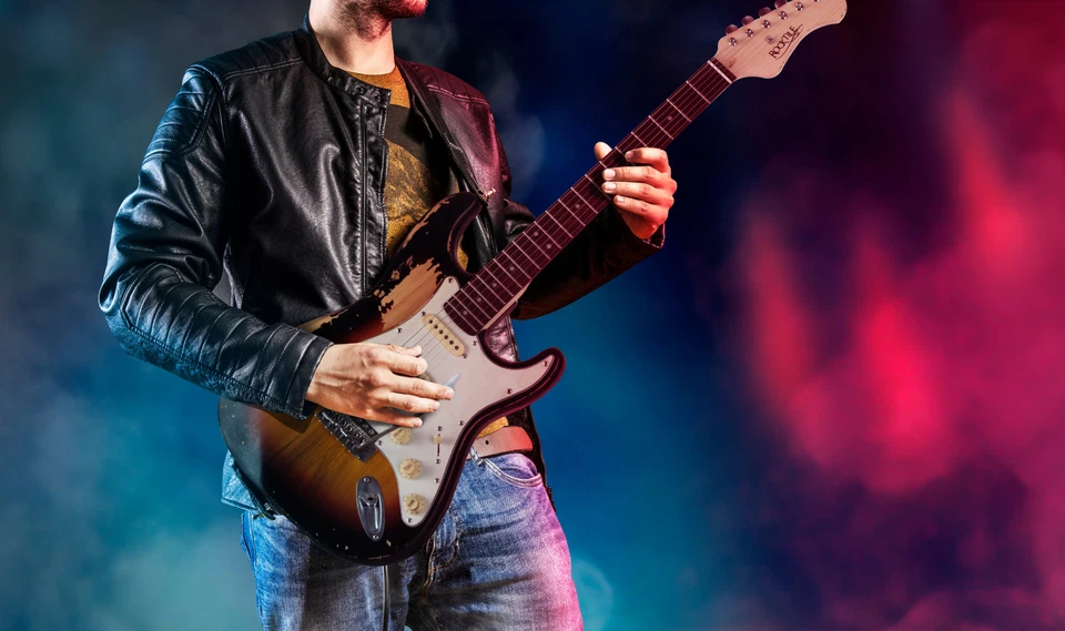 Rocktile Vinstage ST Chitarra Elettrica Vintage Sunburst Corpo Relic Aged Pickup - Immagine 2 di 4