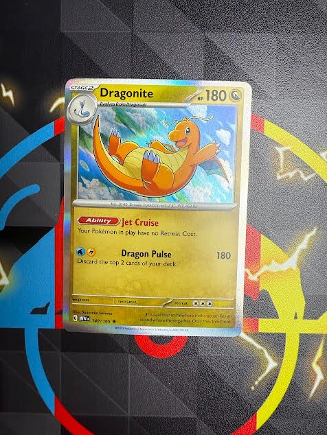 Dragonite 149/165 Scarlet and Violet 151 Pokemon TCG Near Mint