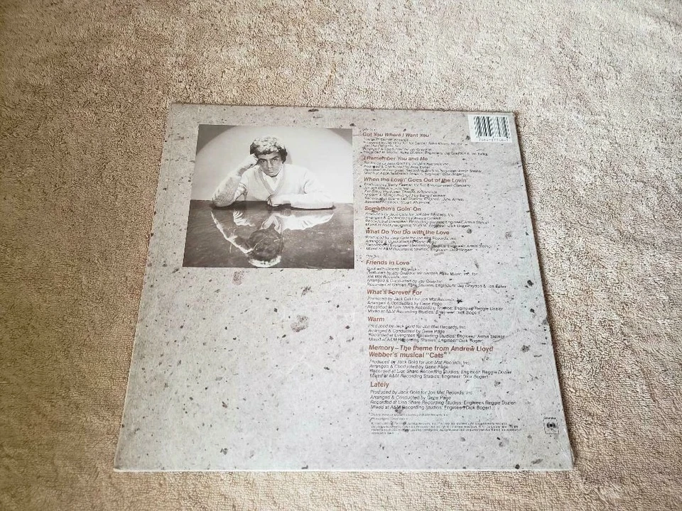 JOHNNY MATHIS ~ FRIENDS IN LOVE ~ FC 37748 ~ 1982 ~ LP ~ EX/NM - Image 3 of 4