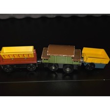 Wooden Railway Train Car Set 3pc Caboose Dumper Tipper Magnetic Connectors
