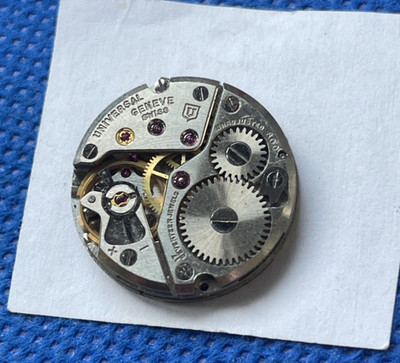 Original UNIVERSAL GENEVE cal 800 manual winding movement running  (1/18687)