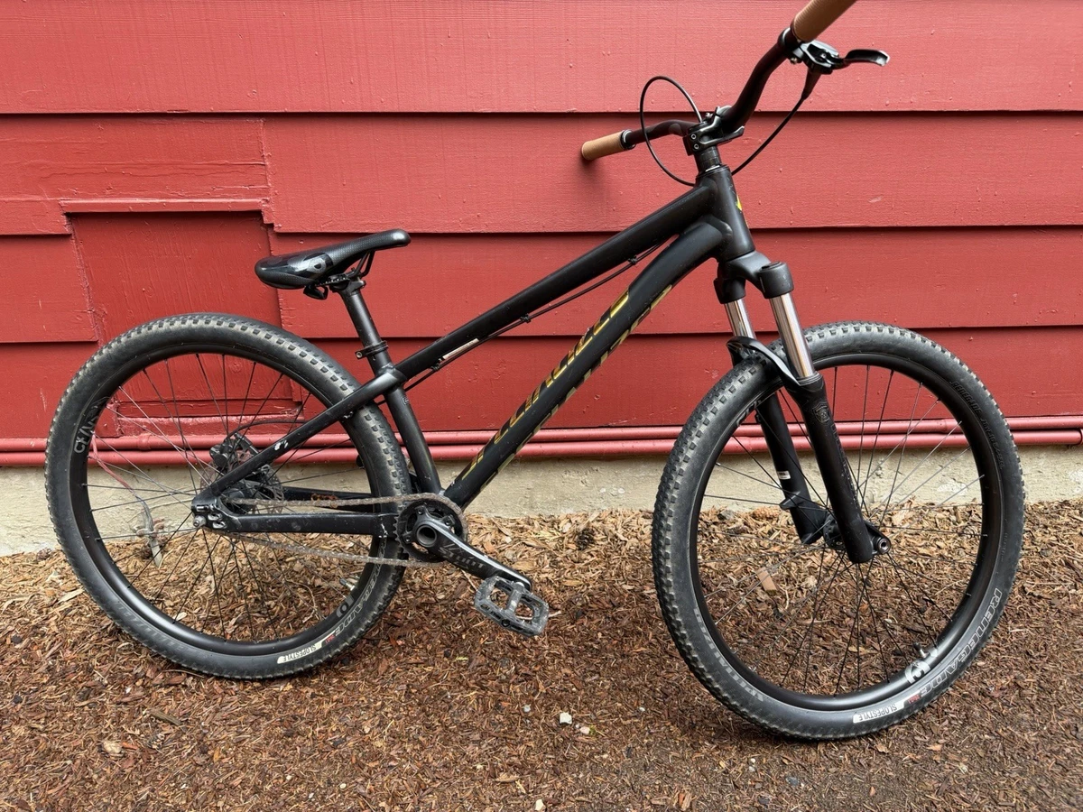 COVE SANCHEZ 26インチ ダートジャンプ　ストリート　クロモリ Dirt Jump Bikes – Stash Cycles