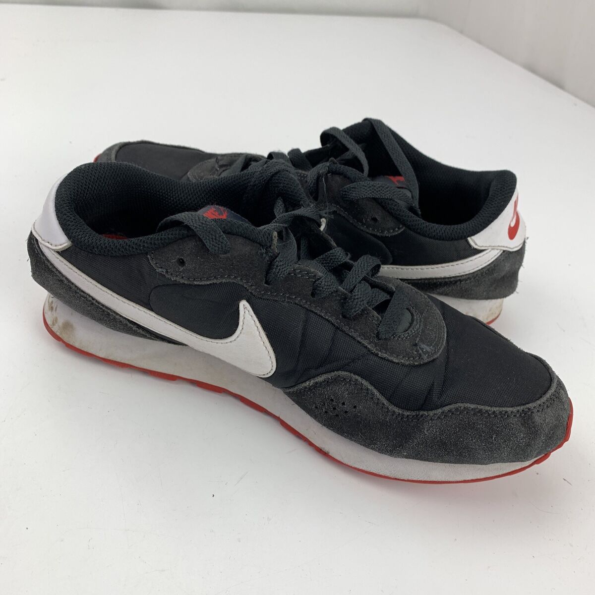 Nike MD Valiant Youth Shoes Size 6 Black White Red CN8558-016 | eBay