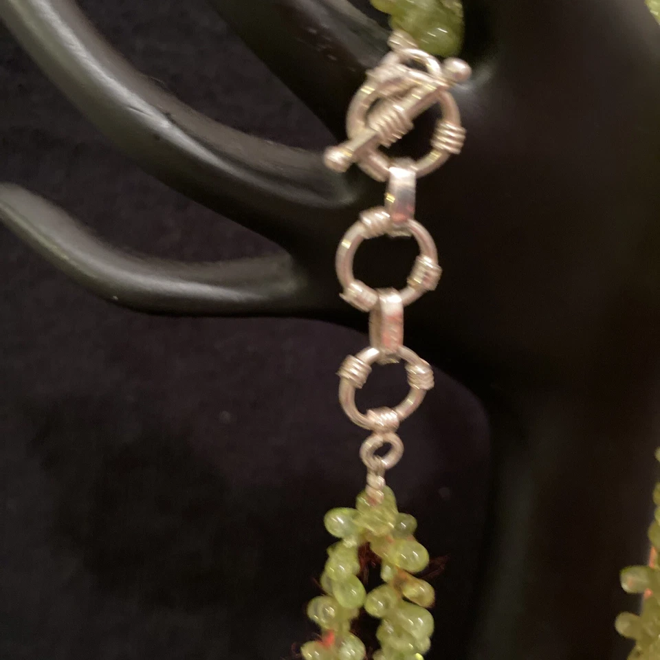 "Collar de cuarzo con astillas verdes con colgante de piedra y cristal verde en conjunto de 18""" Foto 2 de 4