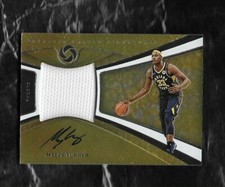2019-20 PANINI OPULENCE MYLES TURNER PRECIOUS SWATCH SIGNATURE 32/49