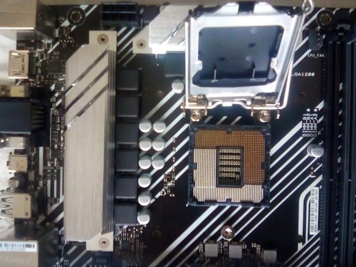 ASUS PRIME B560-PLUS SOCKET 1200 - Imagen 2 de 5