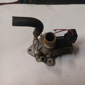 e9t06671 Leerlaufregler (Leerlaufregelventil) b5c7  2129 Mazda De DE2770331-06