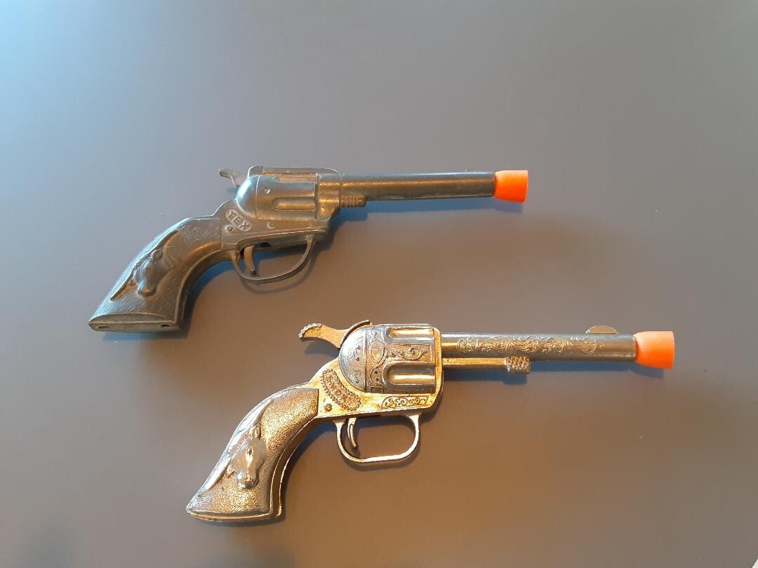 HUBLEY TEX AND HUBLEY SMOKY CAP GUN, GREAT CONDITION eBay