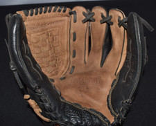 Rawlings Renegade Right Hand Throw R125 12.5" Basket Web Baseball Glove