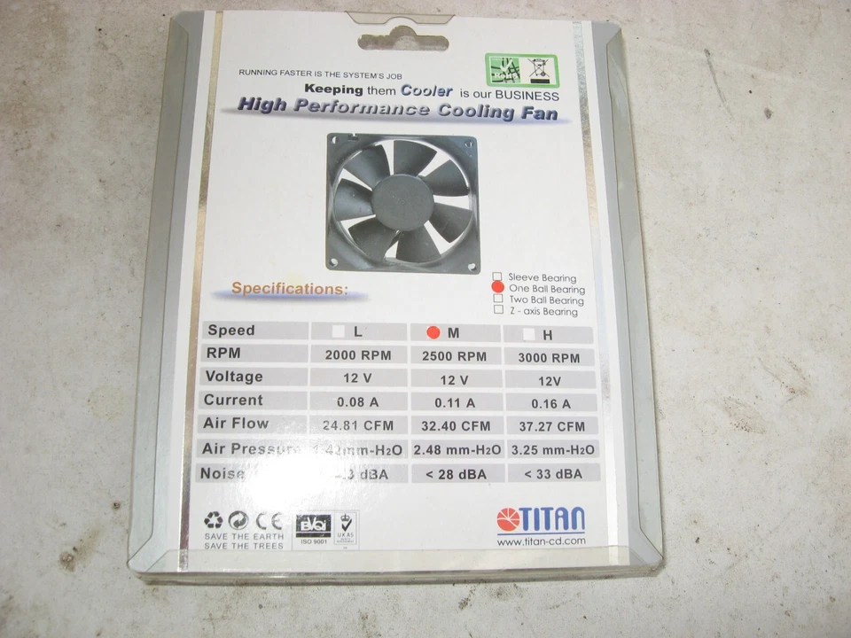UNUSED BOXED 8CM TITAN TFD-8025M12C(RB) CASEFAN FAN . PERHAPS 20 YEARS OLD. - Image 2 of 2