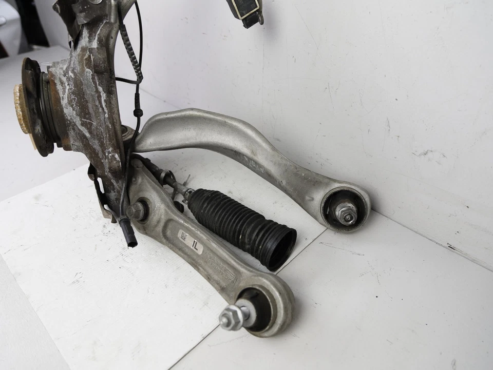 11-16 BMW F10 RWD FRONT LEFT DRIVER SPINDLE KNUCKLE HUB BEARING W/ CONTROL ARMS - Image 4 of 4