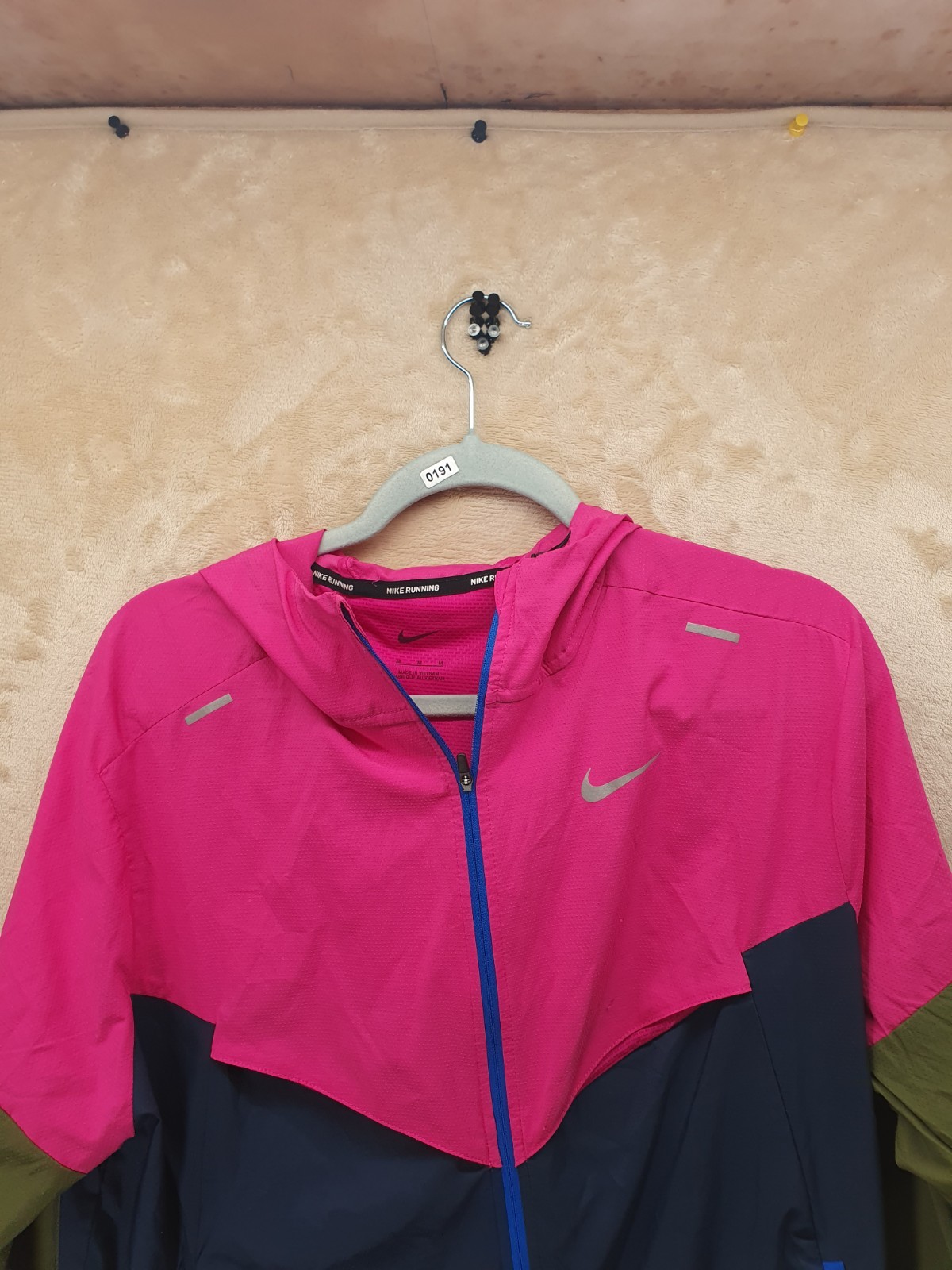 Nike Running Authentic Packable Windrunner Medium… - image 4
