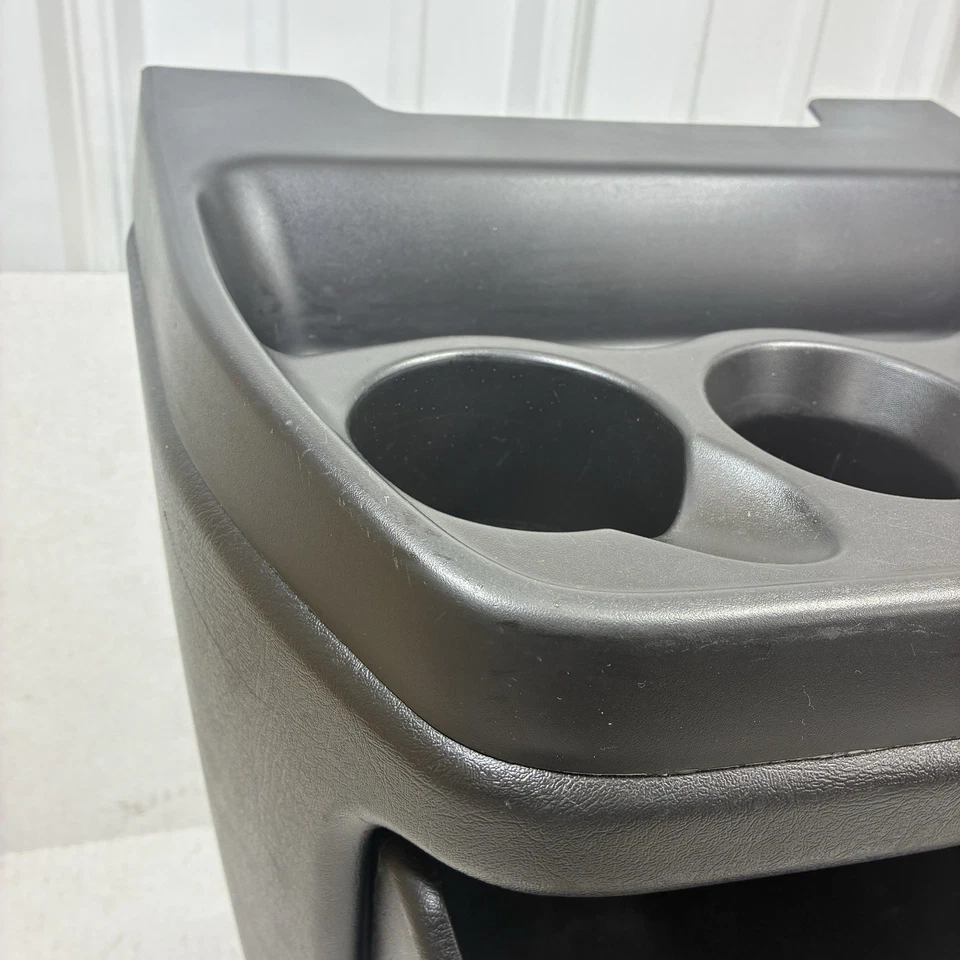 2008-2023 CHEVROLET EXPRESS VAN OEM FRONT CENTER CONSOLE CUP HOLDER USED OEM Foto 4 de 4