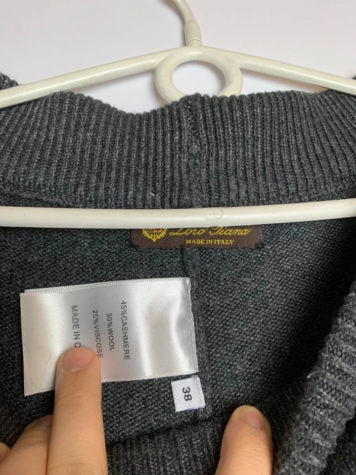 Loro Piana woman rare knitted wool suit im size 38 - Image 4 of 4