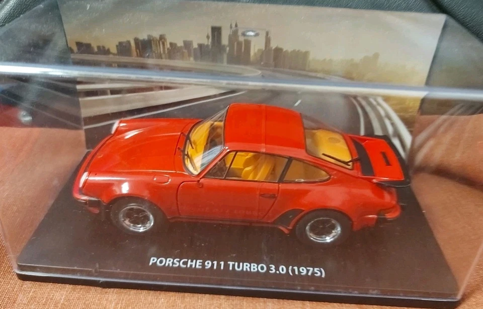 DIE CAST " PORSCHE 911 TURBO 3.0 (1975) " SCALA 1/24 TEST ALTAYA - Immagine 2 di 2
