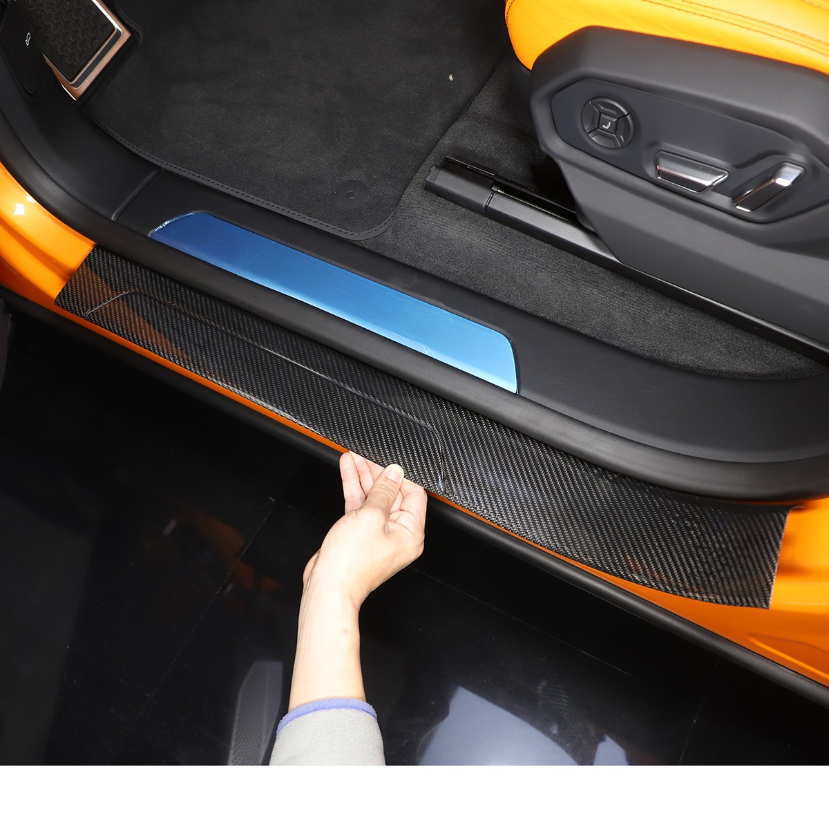 Lamborghini Urus 2018-2021 Door strip cover