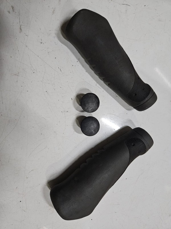 Ergon GP Series Ergonomic Handlebar Grips - Grrman Import.