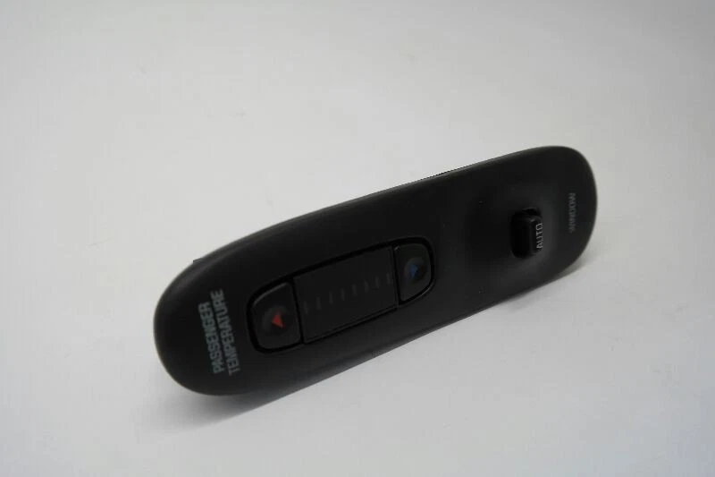 00-05 BUICK LESABRE CONTROL DE TEMPERATURA MONTADO EN EL TABLERO CONTROL AUTOMÁTICO OEM Foto 2 de 4