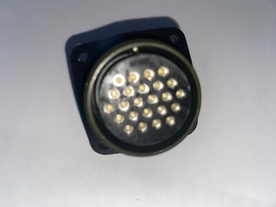 1 Stück Amphenol Industrial, MS3102A 24-Wege Box Mount MIL Spec Rundsteckverbinder 