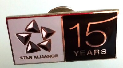 Star Alliance special edition 15 years anniversary pin/badge-2012/unused