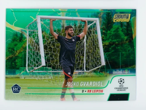 2021-22 Josko Gvardiol Topps Stadium Club Chrome Green/Yellow Rookie Card 13/125