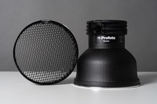 Profoto Zoom Reflector 2  100785 w/ Grid 10 Degree - Excellent Condition