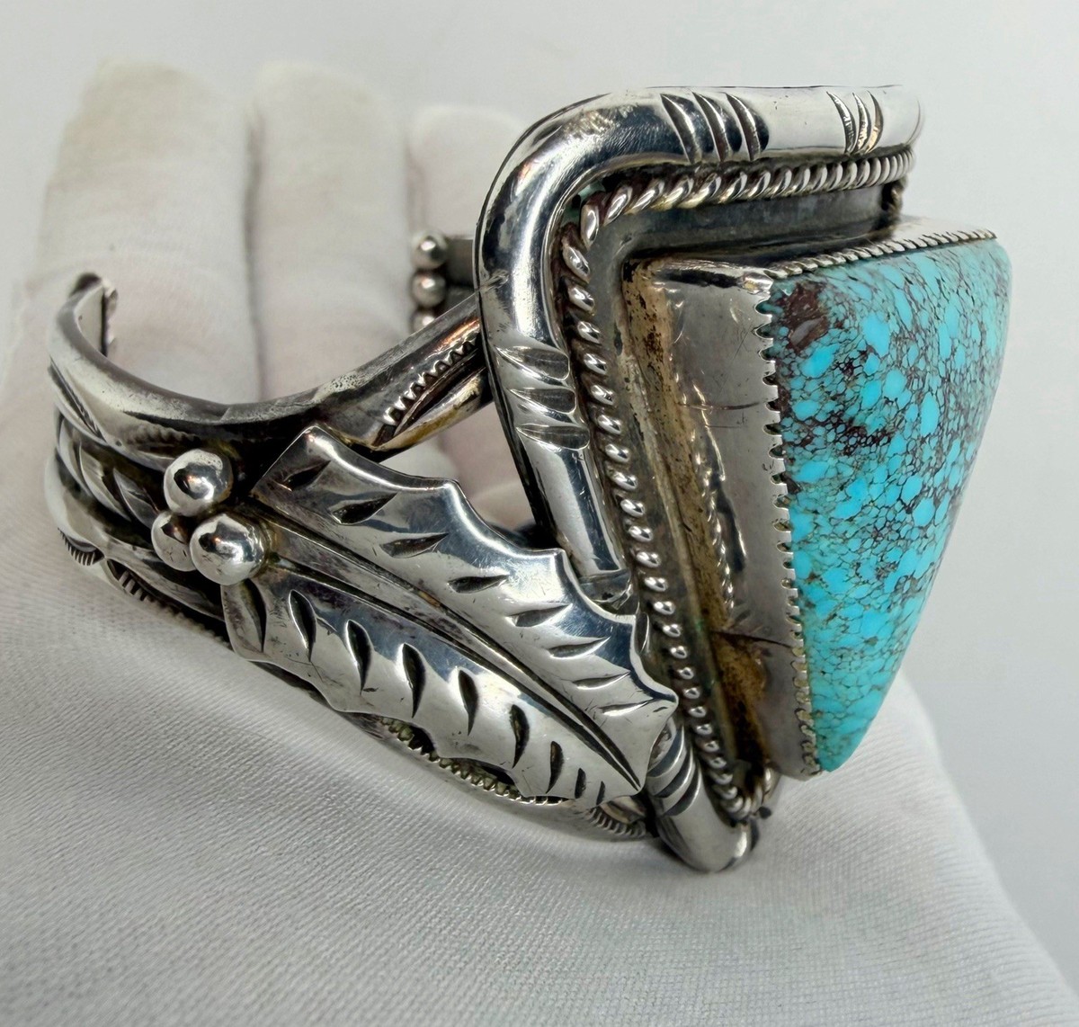 Vintage Navajo Native American Turquoise Cuff Bracelet Sterling Sliver 925 Heavy View 2